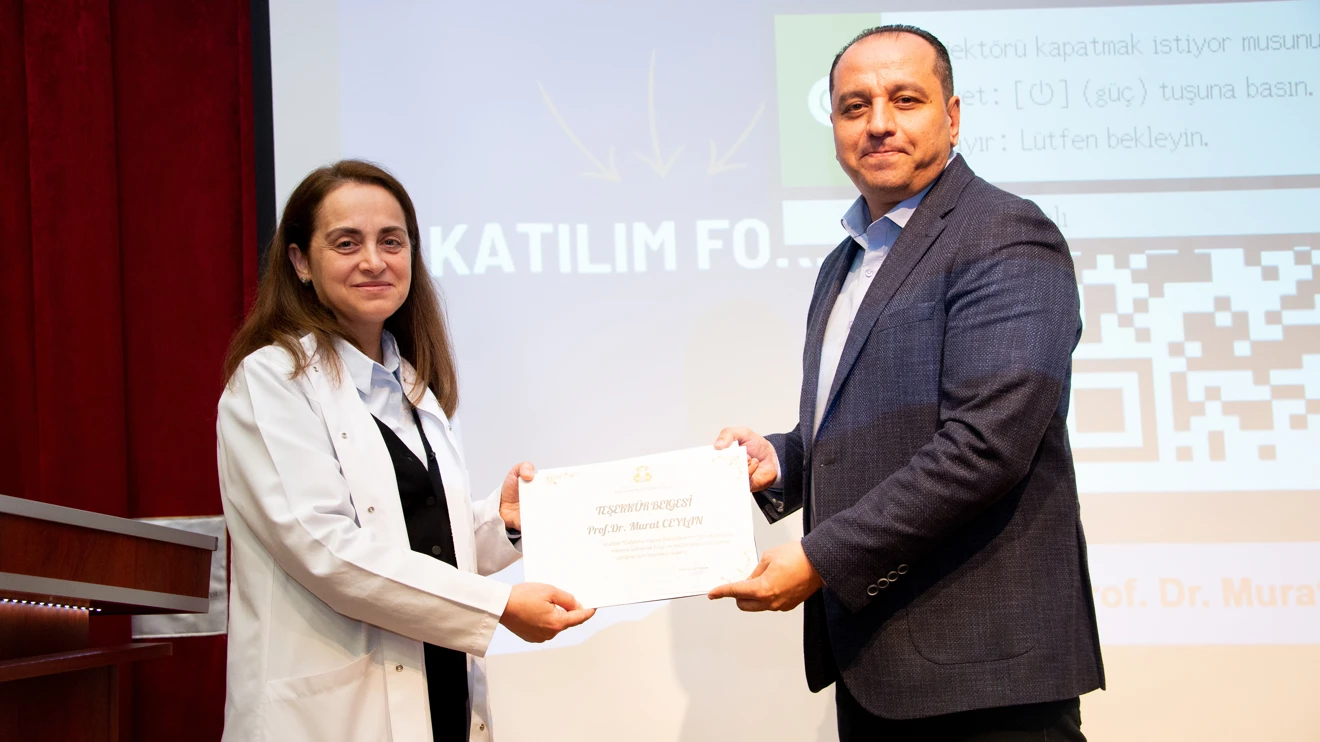 Selçuk Üniversitesinde sağlıkta yapay zeka konferansları başladı